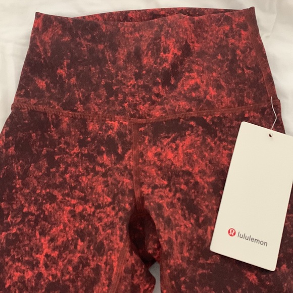 Lululemon Wunder Train High-Rise Short 8" BNWT - Picture 4 of 9